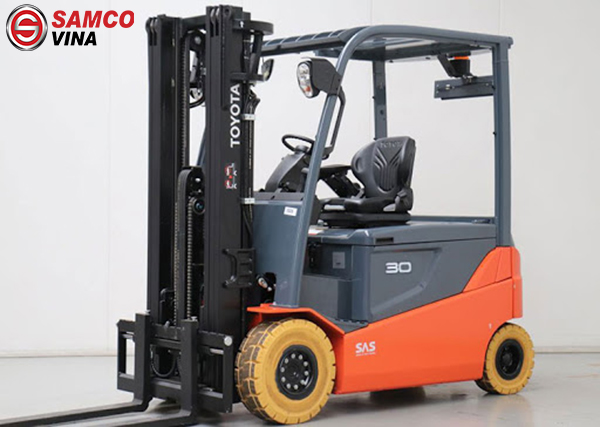 So sánh xe nâng dầu 3 tấn và điện 3 tấn, mua ở đâu tốt?