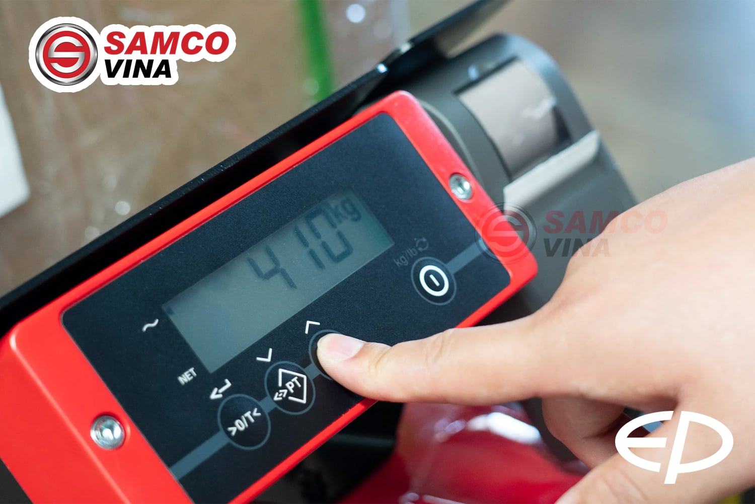 Thao tác điều khiển màn hình cân kỹ thuật số 410kg xe nâng EP F4
