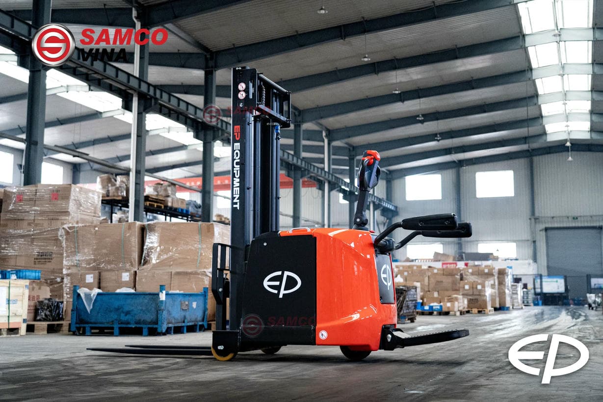 Xe nâng tay điện đối trọng EP RSC Series góc nghiêng tổng thể