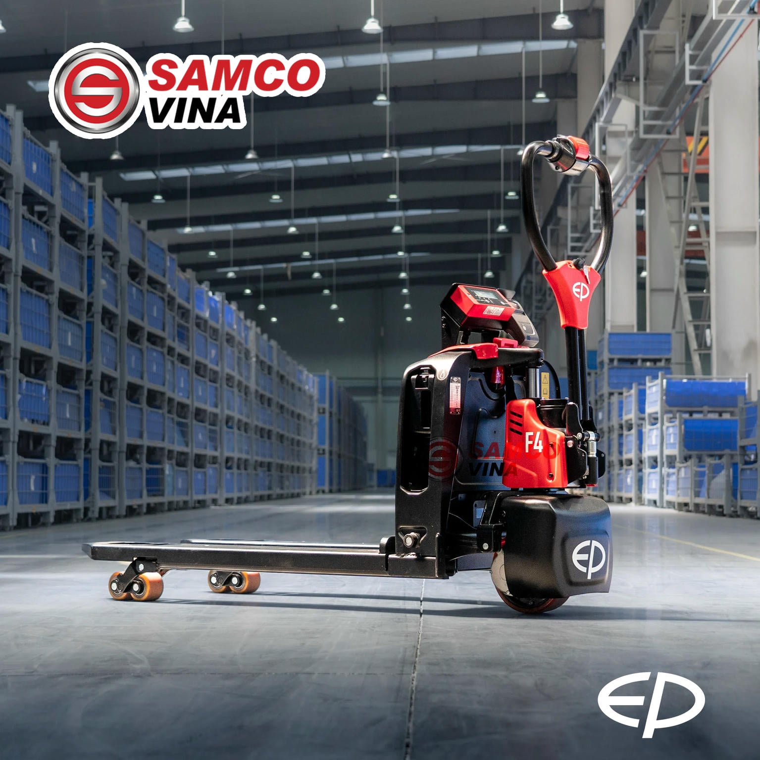 Xe nâng tay điện MINI EP F4 gắn cân 1.5T đỗ trong nhà kho bãi
